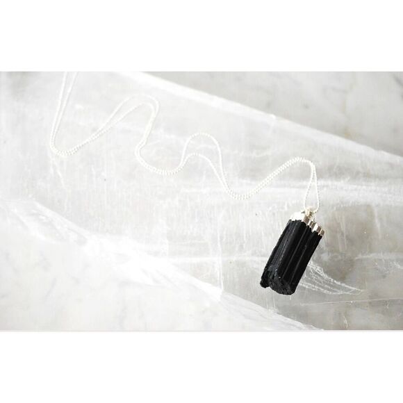 Black Tourmaline Rod Pendant Necklace /Electroplated Silver Tourmaline Gemstone - Picture 4 of 5